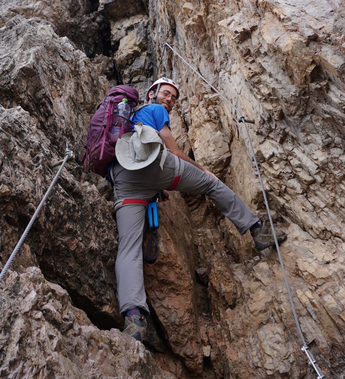 Arye climbing